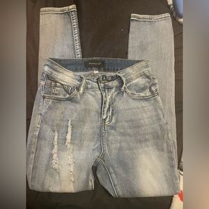 Between Us brand new women’s skinny jeans size women’s 5!